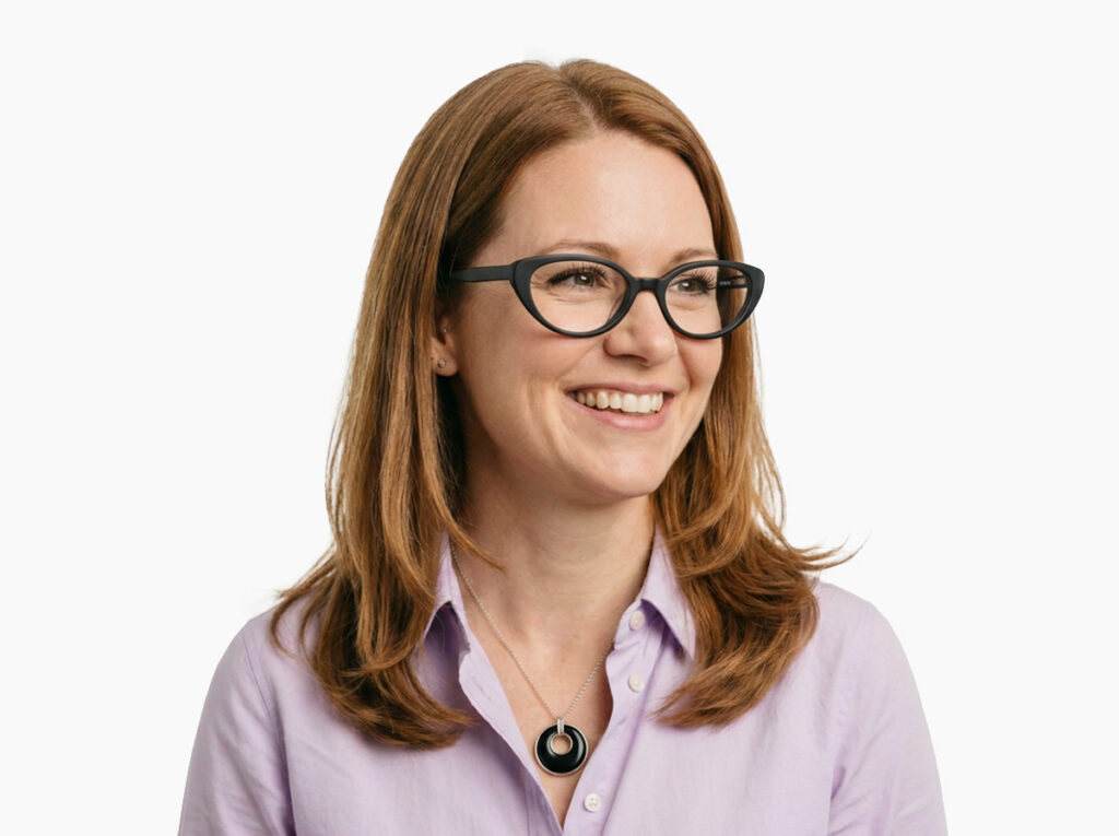 Woman model wearing Murasaki black acetate eyeglasses from Vediview