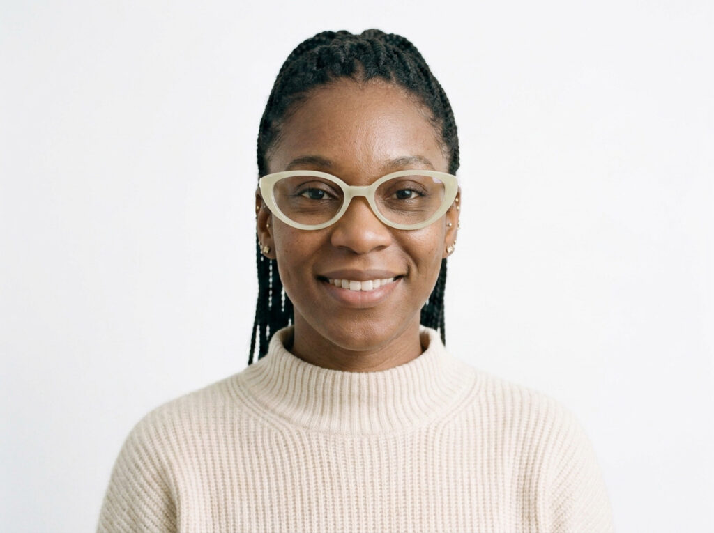 Woman model wearing Murasaki cream acetate eyeglasses from Vediview