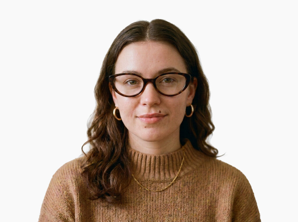 Woman model wearing Murasaki tortoise acetate eyeglasses from Vediview