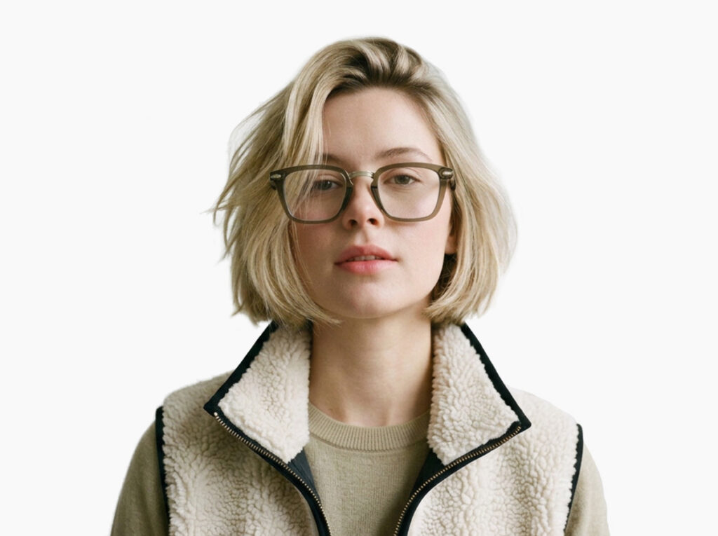 Woman model wearing Baldwin dark green acetate eyeglasses from Vediview