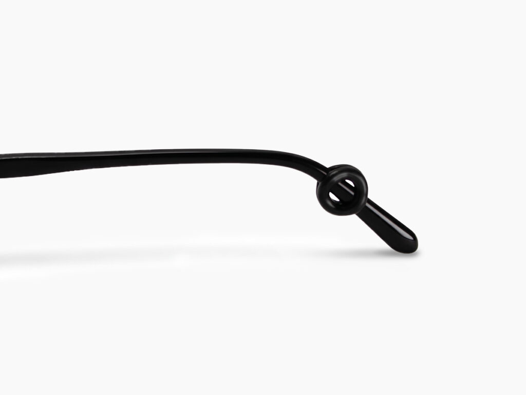 Wearing display of the black silicone glasses anti-slip rings from Vediview
